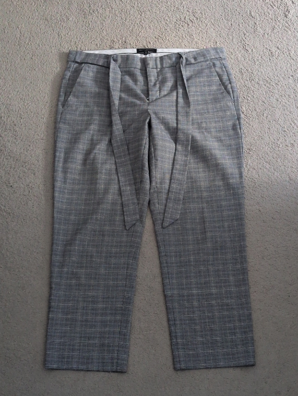 Banana Republic Gray Plaid Dress Pants with Self Tie